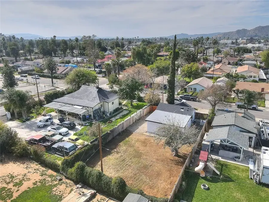 4472 Forest St., Riverside, CA 92507 - #2
