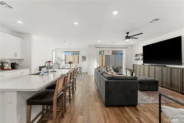 16724 Grapefruit, Fontana, CA 92336