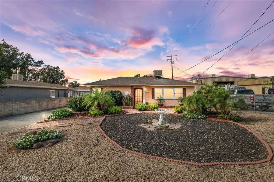 10180 Redwood, Fontana, CA 92335 - #2