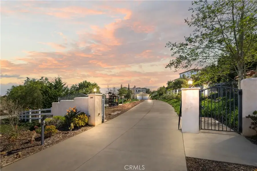 380 Highland Oaks Court, Fallbrook, CA 92028 - #2