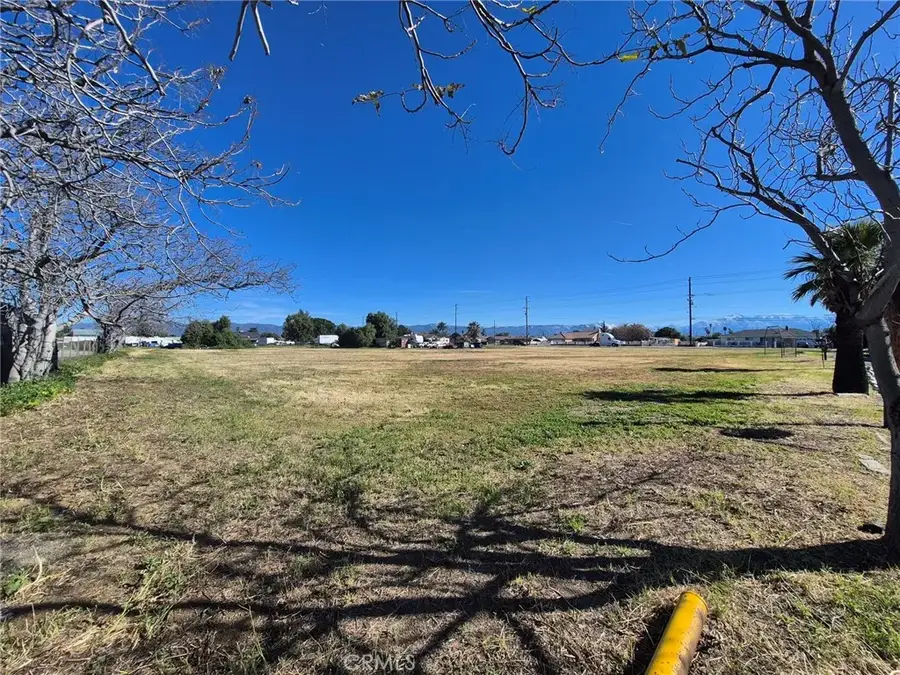 18490 Santa Ana, Bloomington, CA 92316 - #2