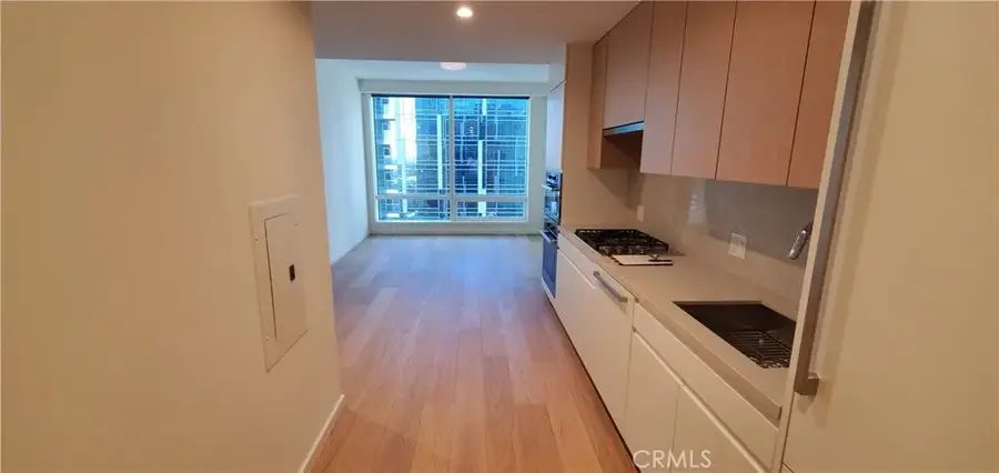 877 Francisco #2203, Los Angeles, CA 90017 - #2