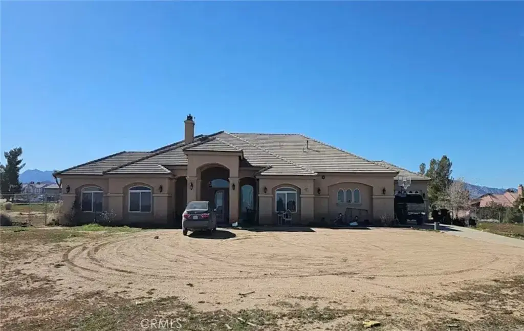 7677 Mono Rd, Phelan, CA 92371 - #1