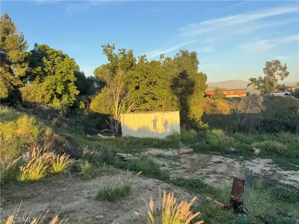 186140 Avenida Juan Bautista, Jurupa Valley, CA 92509