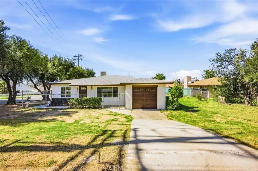 801 Elm, Beaumont, CA 92223 - #2