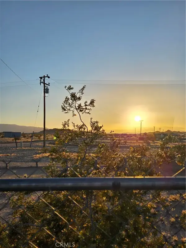 80918 Brown, 29 Palms, CA 92277