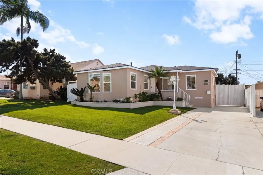 2046 W 112th, Los Angeles, CA 90047 - #2