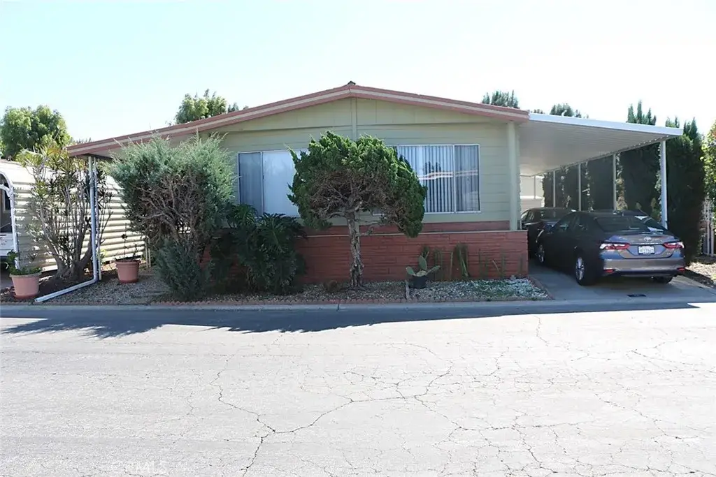 3595 Santa Fe #19, Long Beach, CA 90810 - #1