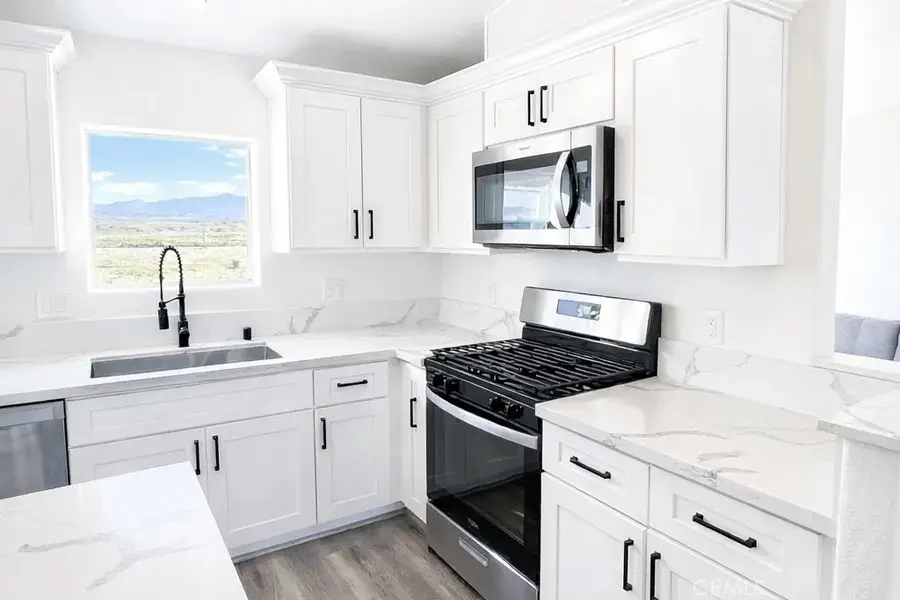 3749 South St, Phelan, CA 92371 - #2