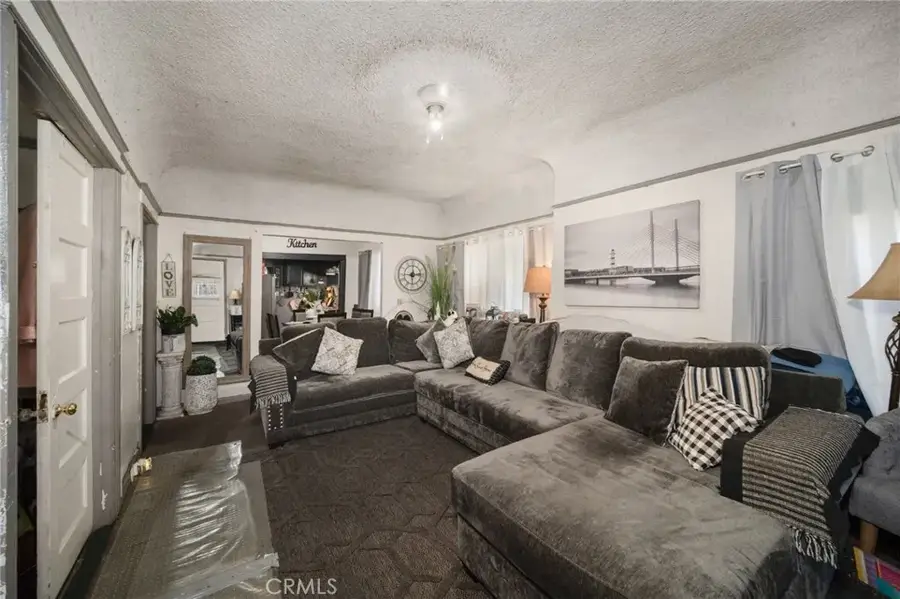 3016 Inez, Los Angeles, CA 90023 - #2