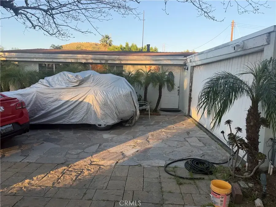 11930 Bromont, Pacoima, CA 91331 - #2