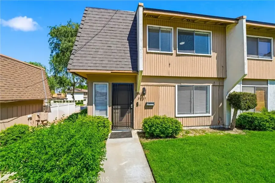 3469 Columbia, Riverside, CA 92501 - #2