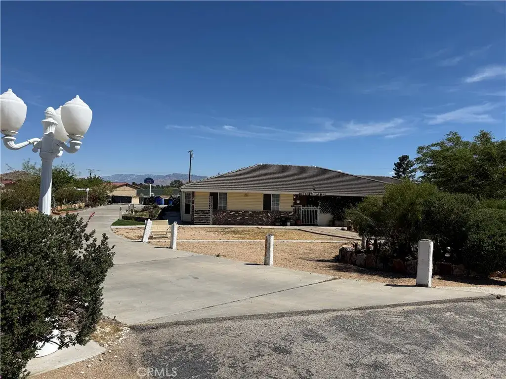 15435 Pirinda Road, Apple Valley, CA 92307 - #1
