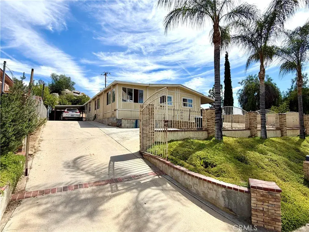 295 Cochise, Perris, CA 92570 - #1