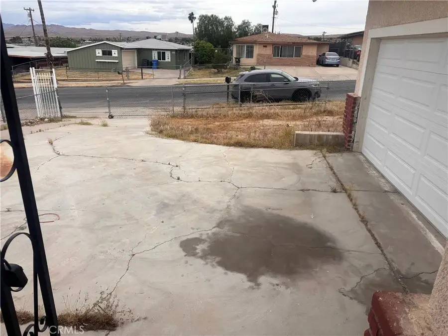 917 E Virginia, Barstow, CA 92311 - #2