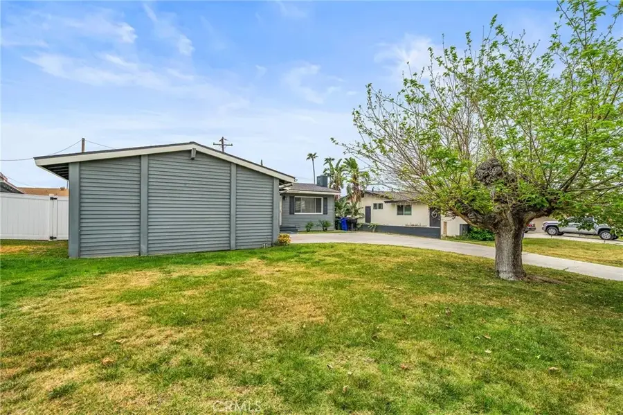 25459 33rd, San Bernardino, CA 92404 - #3