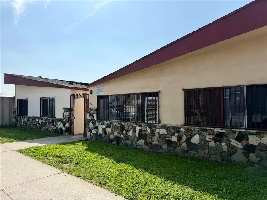 4244 E Compton, Compton, CA 90221 - #2