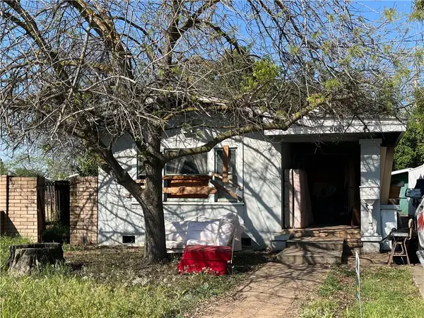 805 S Court Street, Visalia, CA 93277