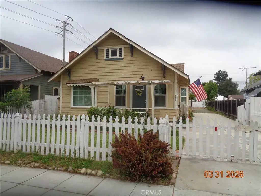 723 E 9th Street, Upland, CA 91786 - #1