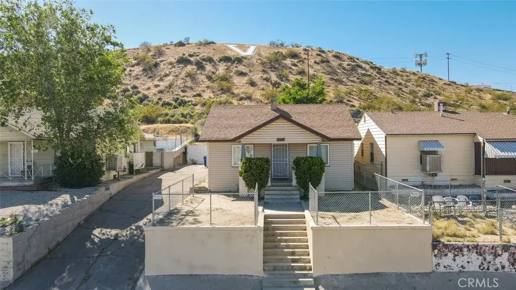 15461 Hesperia Road, Victorville, CA 92395 - #1