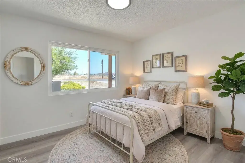 20916 Thunderbird, Apple Valley, CA 92307 - #1