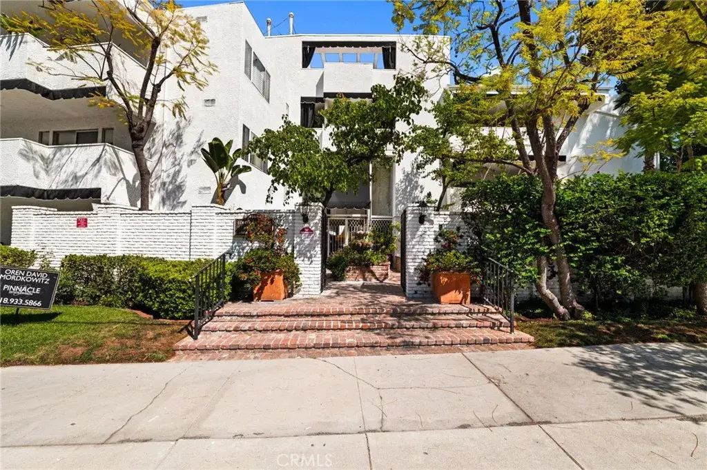 4950 Louise #304, Encino, CA 91316 - #1