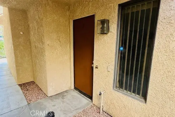 200 E Racquet Club Drive #35, Palm Springs, CA 92262