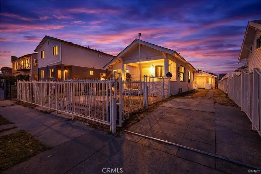 3959 Halldale, Los Angeles, CA 90062 - #1