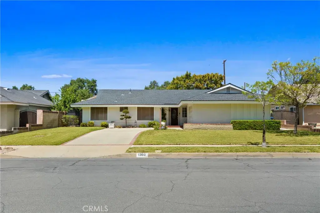 1303 W Greenhaven, San Dimas, CA 91773 - #1
