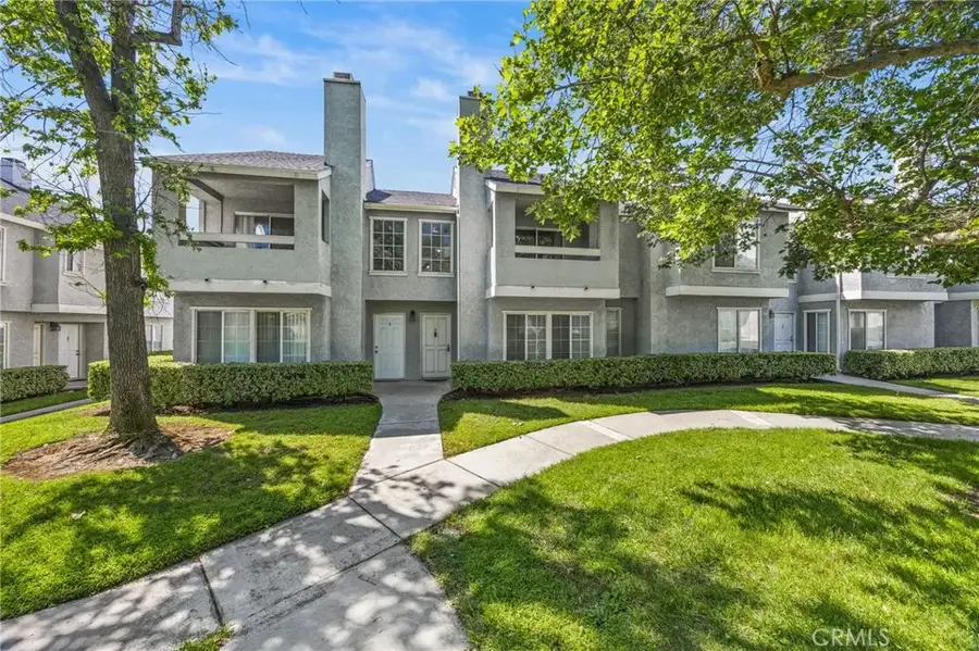 174 W Walnut #B, Rialto, CA 92376 - #3