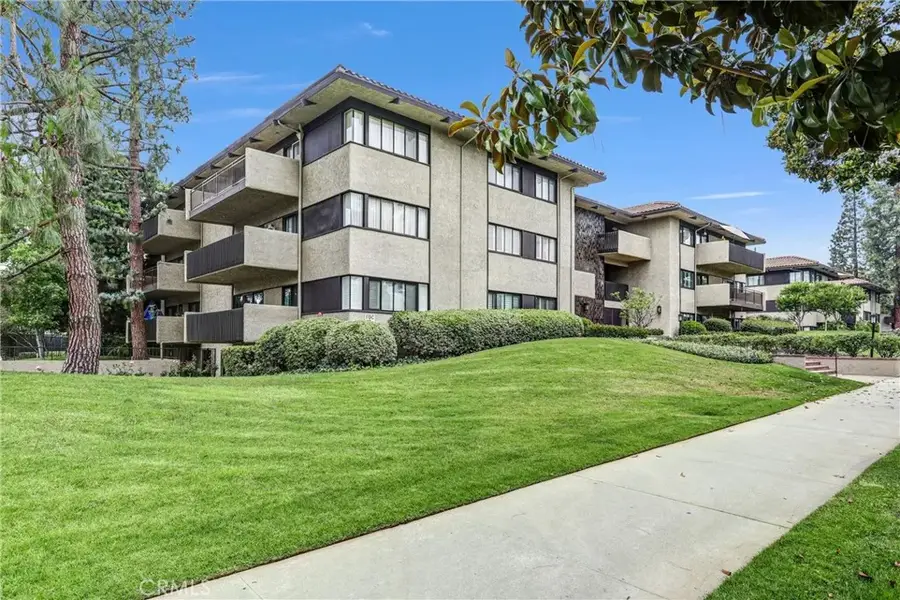 111 S Orange Grove Blvd #307, Pasadena, CA 91105 - #2