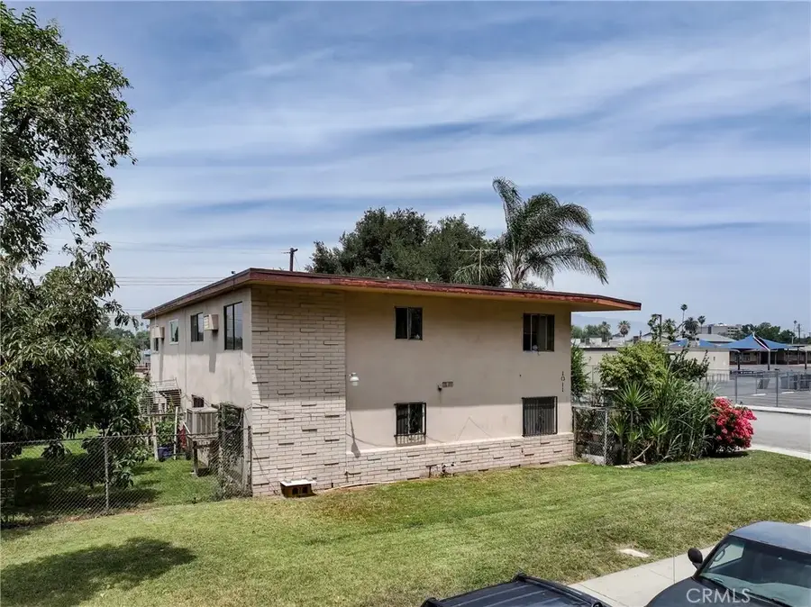 1011 W 8th, Pomona, CA 91766 - #3