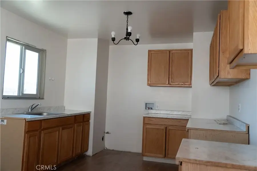 2037 Sequoia, Barstow, CA 92311 - #2