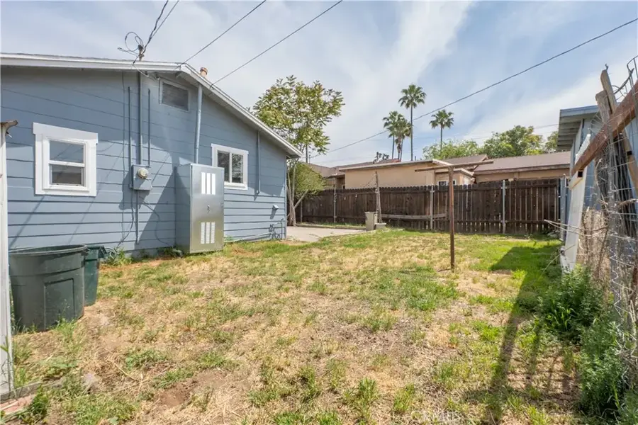 34945 Avenue B, Yucaipa, CA 92399 - #3