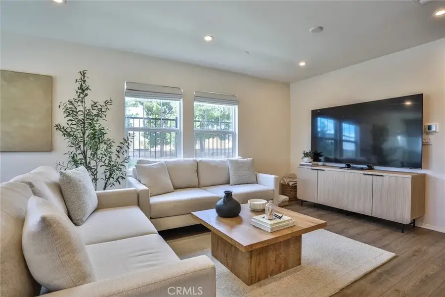 6392 Sierra Vista #5, Fontana, CA 92336 - #3