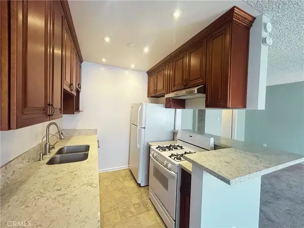 1522 S Centinela Ave #204, Los Angeles, CA 90025