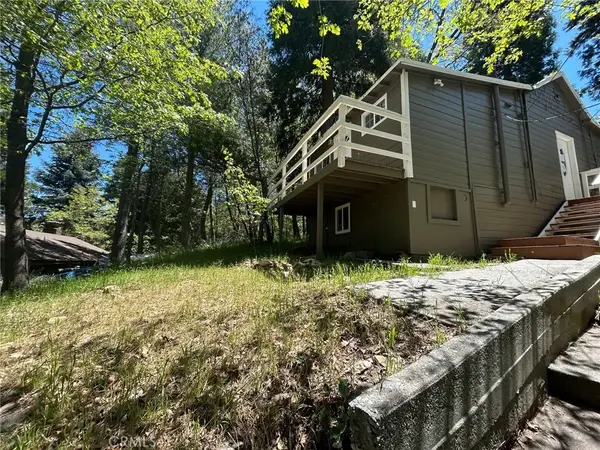 22951 Redwood, Crestline, CA 92325