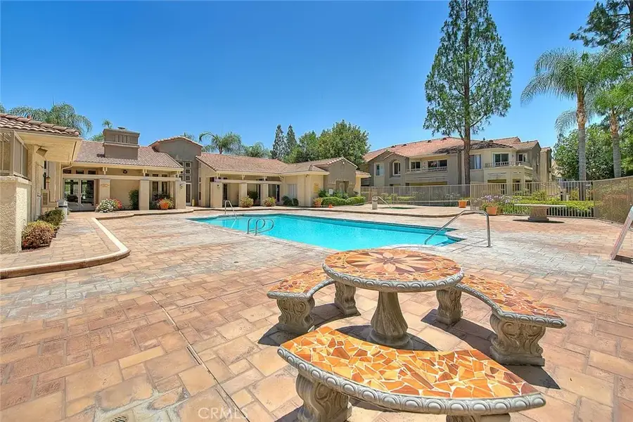 1015 La Terraza #304, Corona, CA 92879 - #2