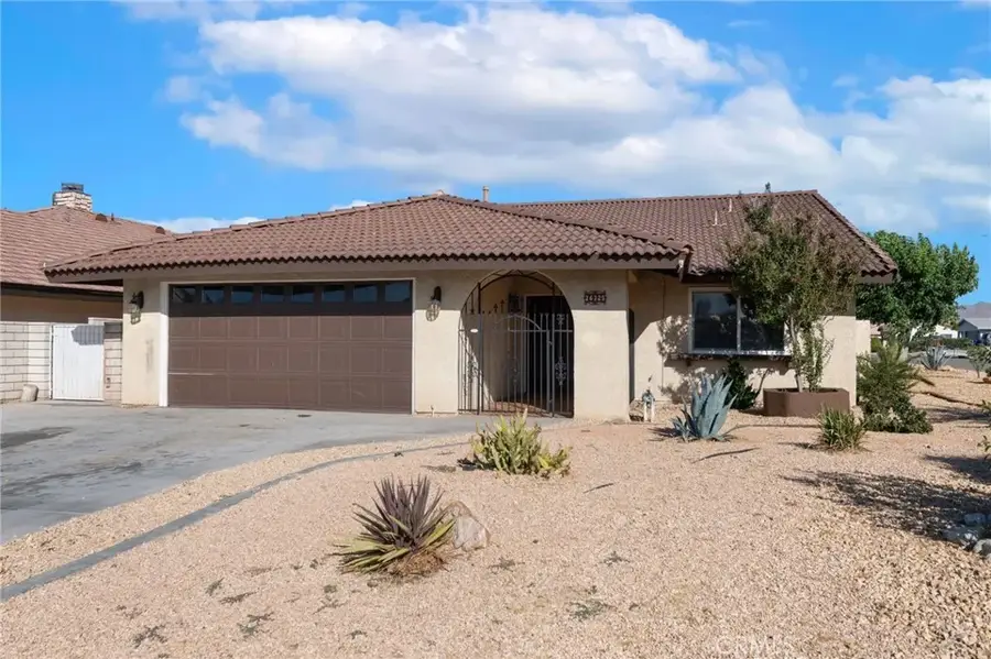 26325 Catamaran Lane, Helendale, CA 92342 - #2