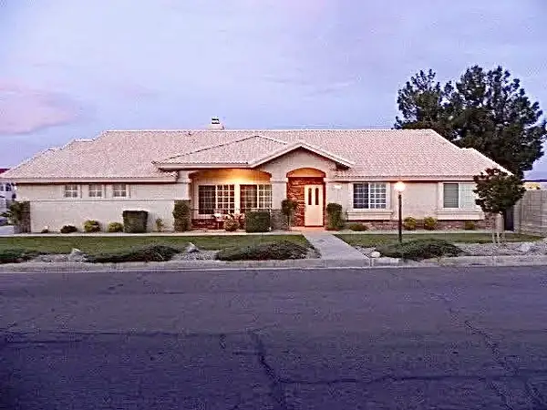 12515 Tamarisk, Victorville, CA 92395