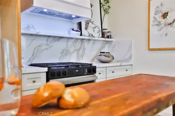 822 N Mountain View, San Bernardino, CA 92401