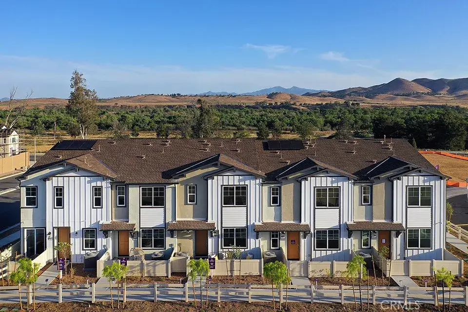 9833 Crossbay Loop #701, Jurupa Valley, CA 92509 - #1