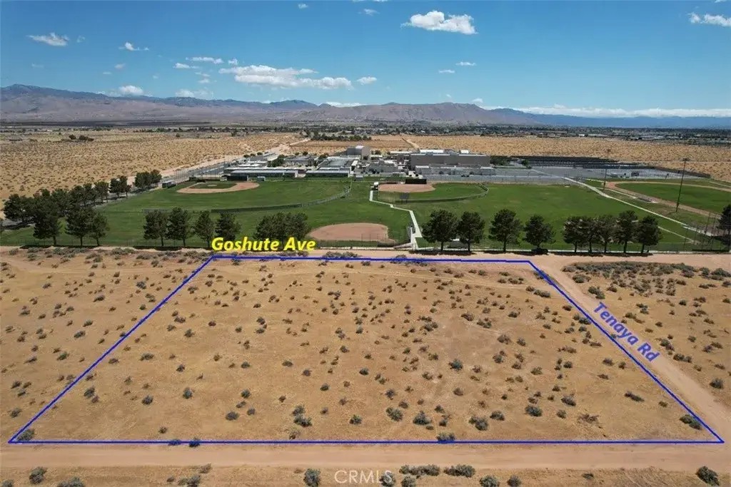 35 Tenaya, Apple Valley, CA 92307 - #1