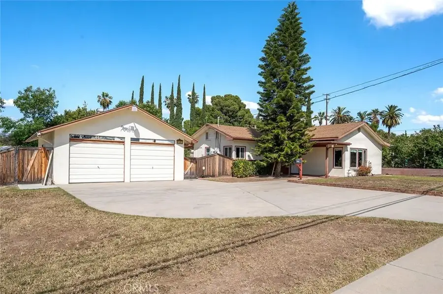 545 S San Mateo, Redlands, CA 92373 - #2
