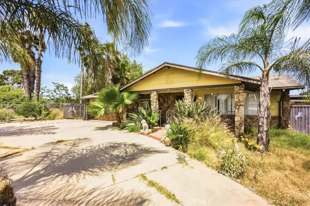 6540 Etiwanda, Jurupa Valley, CA 91752 - #1
