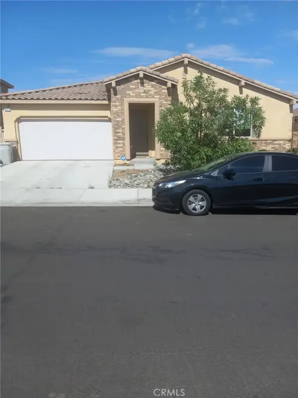 8660 Chester, Hesperia, CA 92344