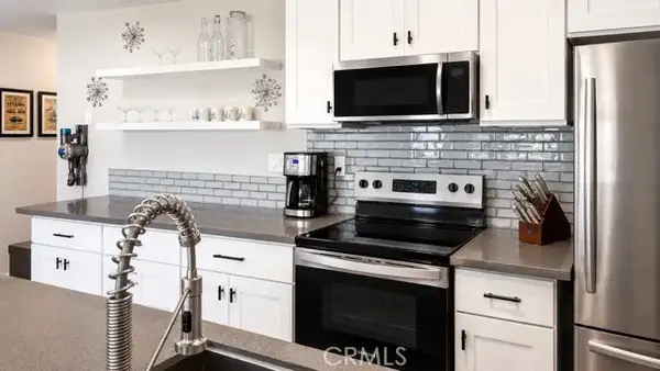 3609 2nd East #205, Long Beach, CA 90803