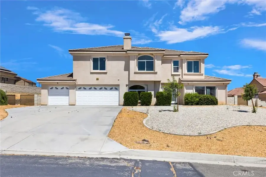 16245 Ridge View Drive, Apple Valley, CA 92307 - #2