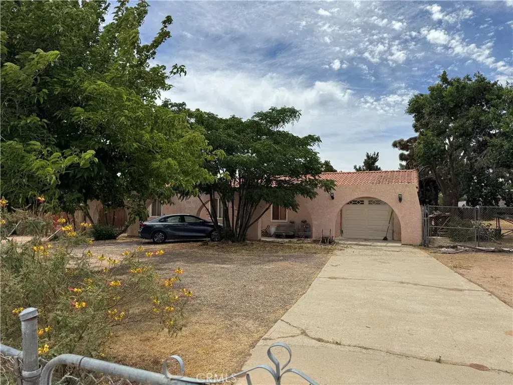 7191 Redwood Avenue, Hesperia, CA 92345 - #1