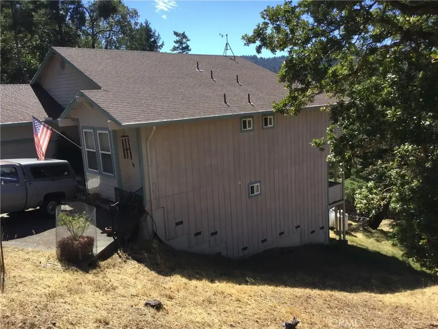 25958 Hawk, Willits, CA 95490 - #3
